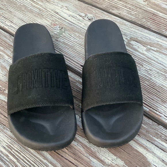 Primitive Men Black Slide Sandals Flip Flops Size 11 - Picture 1 of 5